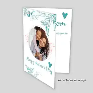 Print your own photo greeting cards online with RapidStudio