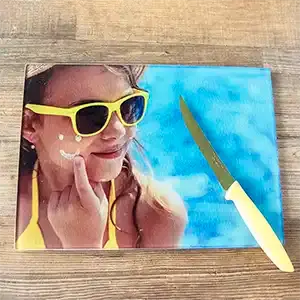 Print your photo on to a glass cutting board online with RapidStudio